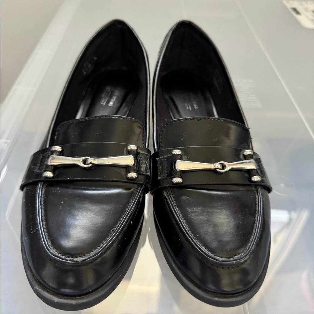 Call it spring loafers - Picture 6 of 6